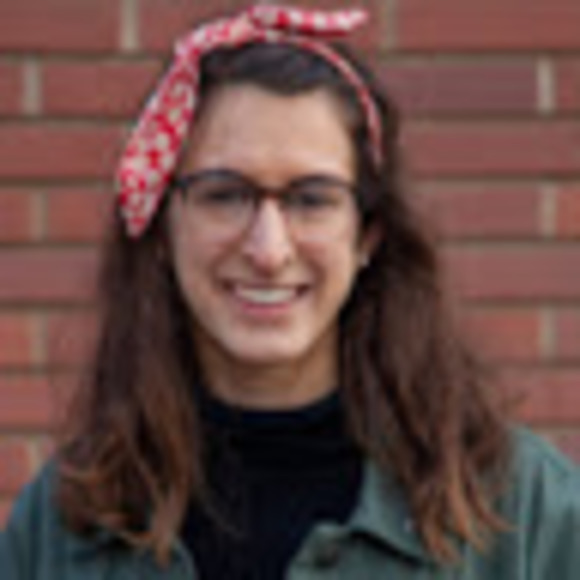 Meet your Posher, Abigail - Picture 1 of 1